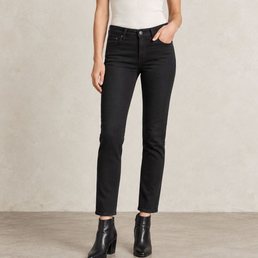 AG Adriano Goldschmied The Stevie Jeans Black Sateen Slim Straight 32R